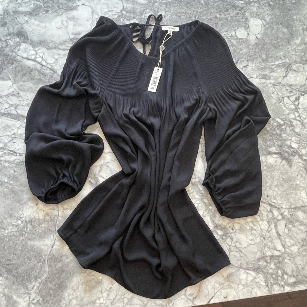 Max Studio Woman Long Black Blouse. Size L